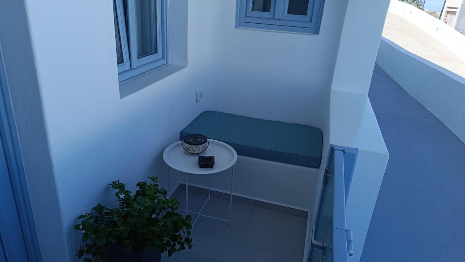 Andreas Hospitality Apartment Fira  Exterior photo